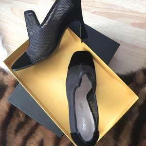 Armani shoes size 6 slightly used